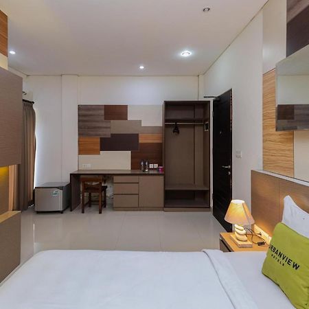 Urbanview Hotel Wg Jimbaran Bali Ungasan  Exterior photo