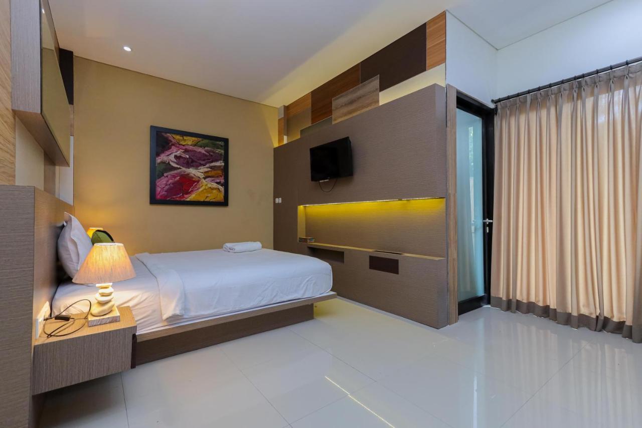 Urbanview Hotel Wg Jimbaran Bali Ungasan  Exterior photo