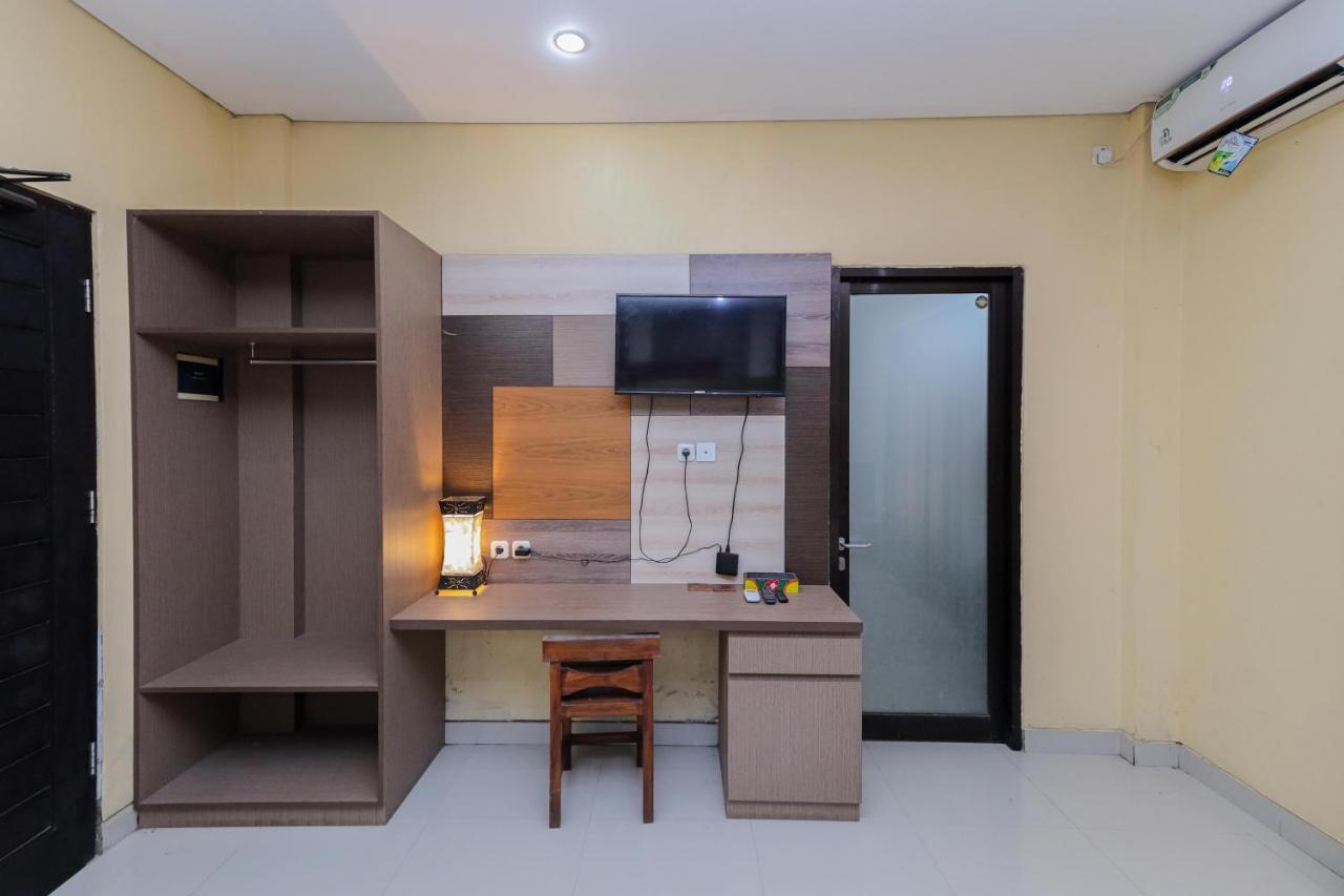 Urbanview Hotel Wg Jimbaran Bali Ungasan  Exterior photo