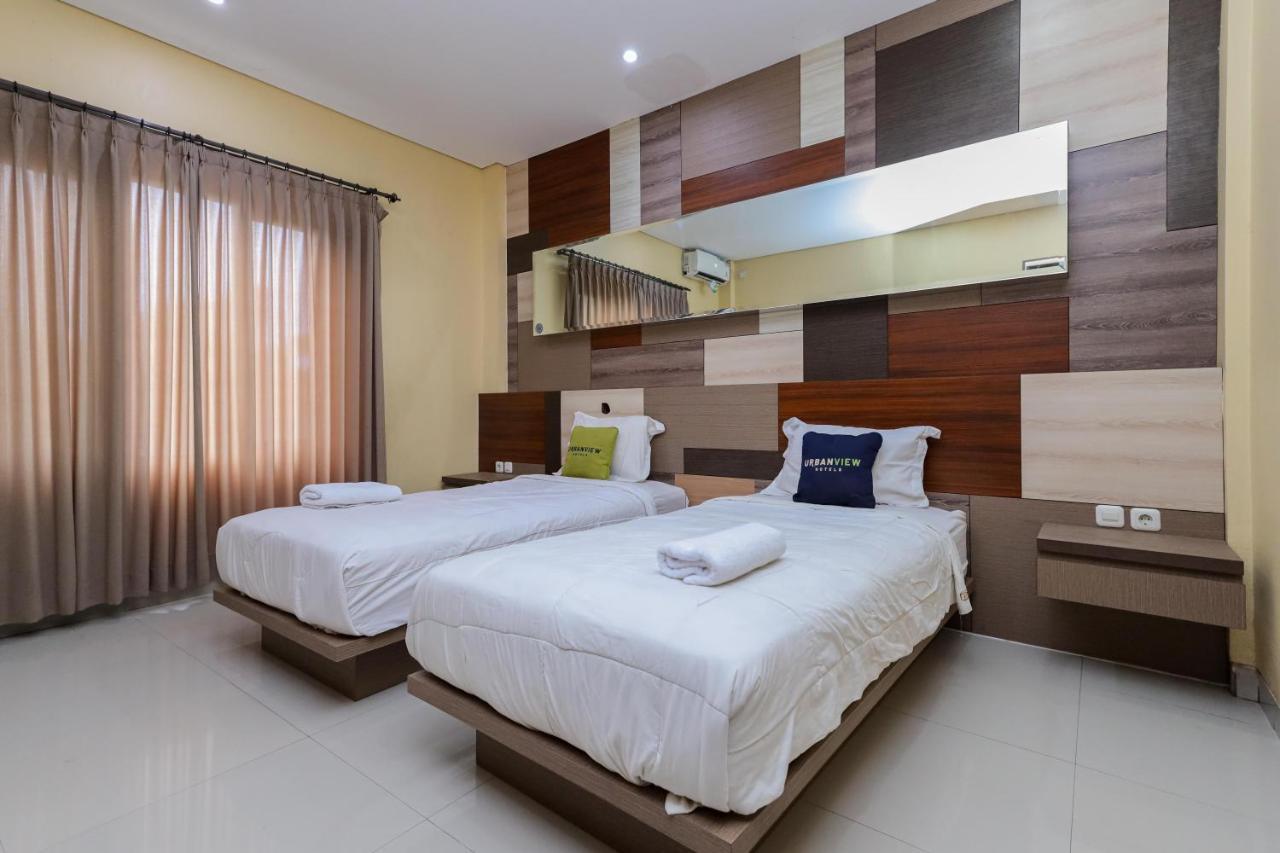 Urbanview Hotel Wg Jimbaran Bali Ungasan  Exterior photo